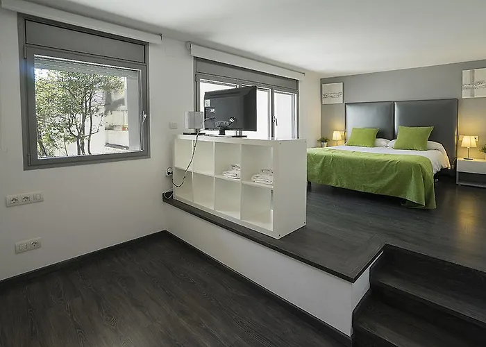 Ab Gracia Parc Guell Barcelona